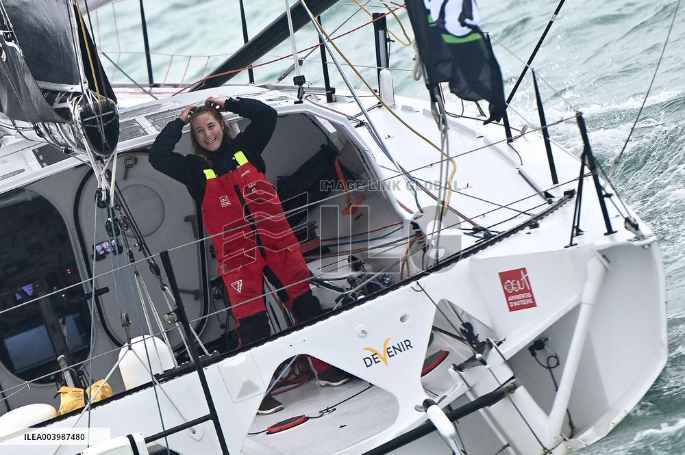 Violette Dorange, Youngest Ever Skipper Completes Vendee Globe