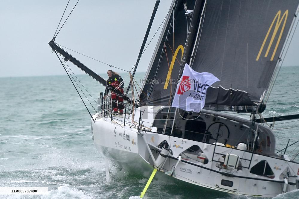 Violette Dorange, Youngest Ever Skipper Completes Vendee Globe