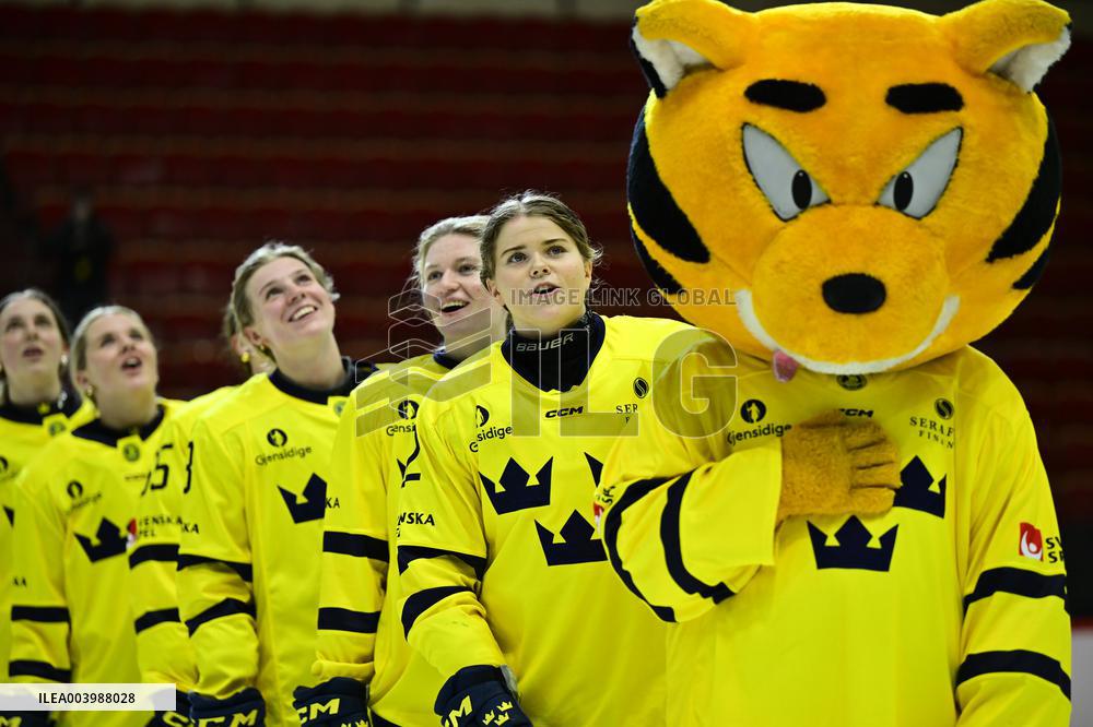OLYMPIC QUALIFICATIONS ICE HOCKEY SWEDEN-DENMARK