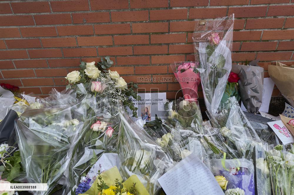 Pay Tribute To Louise, Schoolgirl Found Dead In A Wood - Essonne