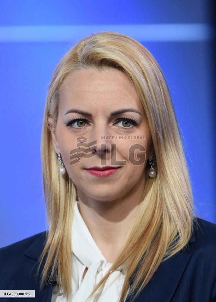 Edwige Diaz On Dimanche En Politique - Paris