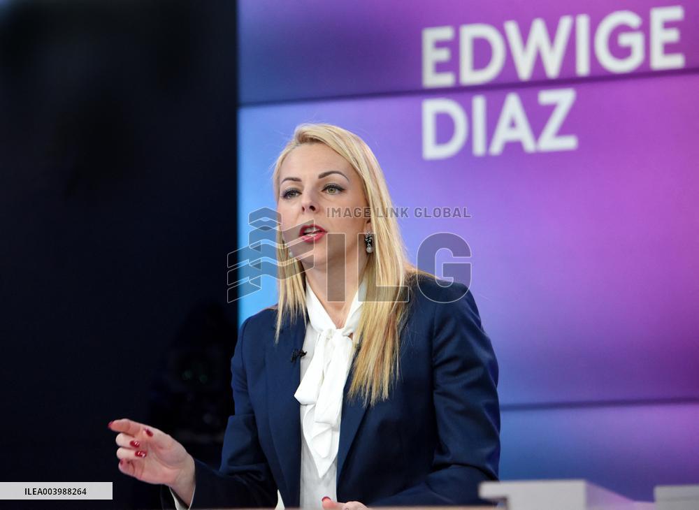 Edwige Diaz On Dimanche En Politique - Paris