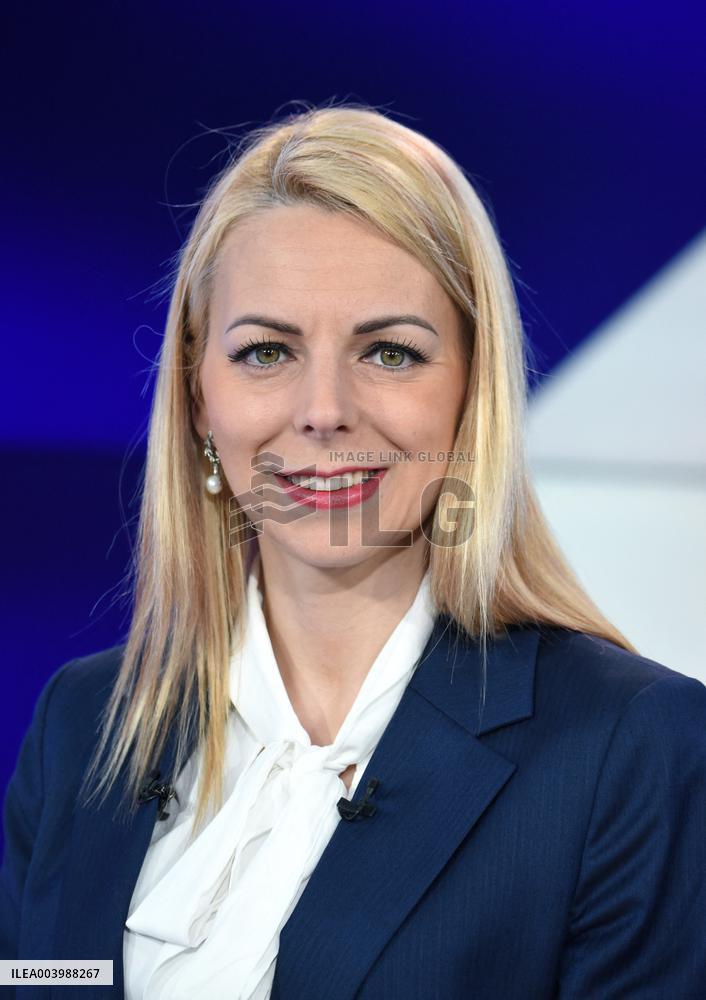 Edwige Diaz On Dimanche En Politique - Paris