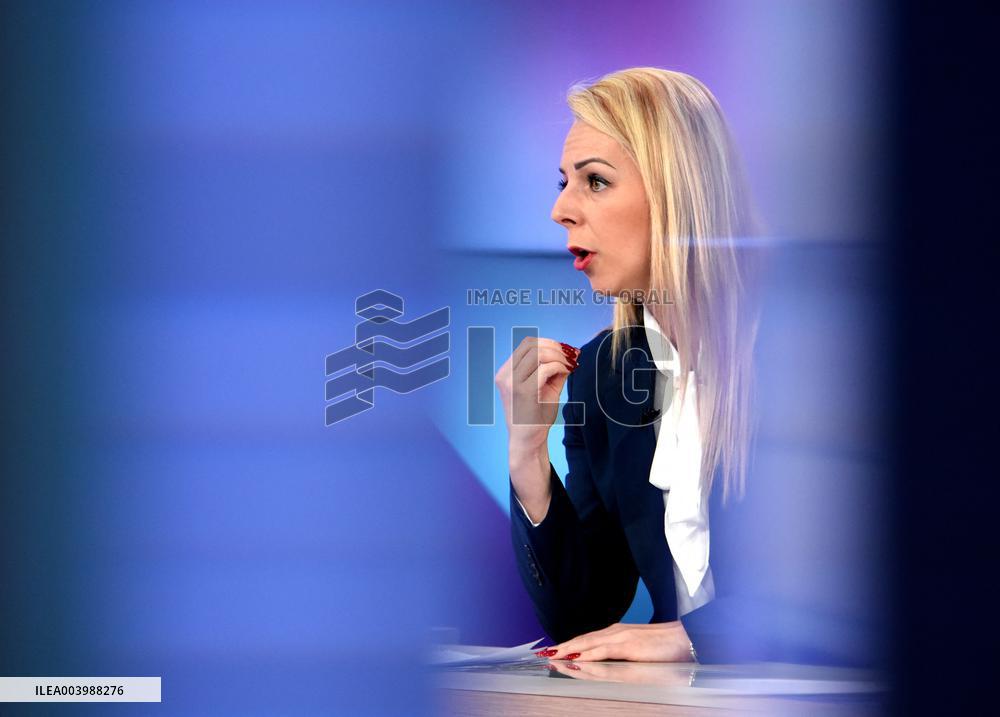 Edwige Diaz On Dimanche En Politique - Paris