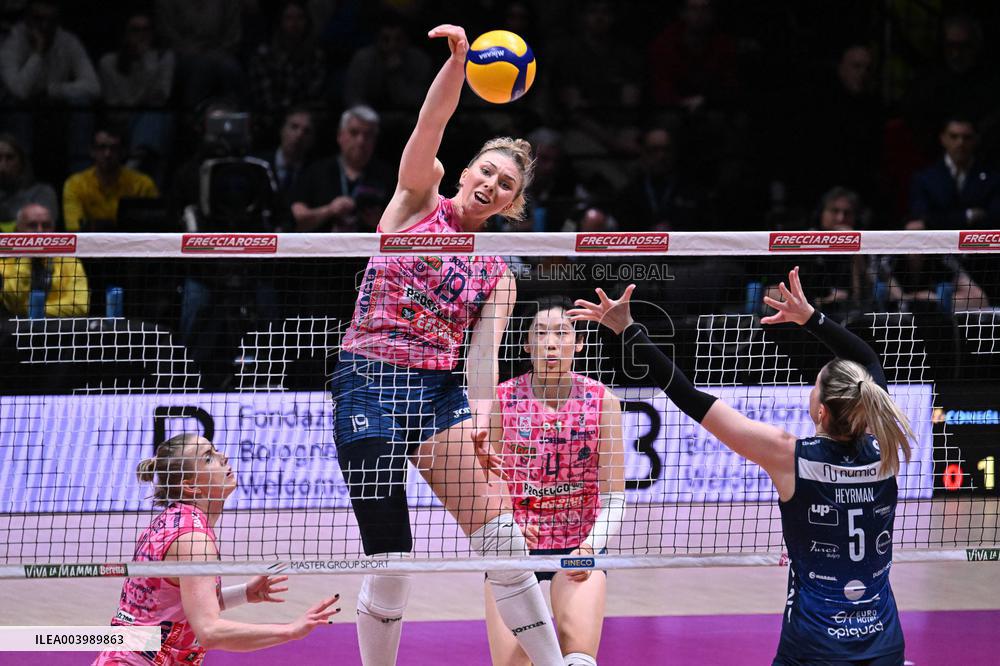 VOLLEY - Coppa Italia Femminile - Coppa Italia Frecciarossa - Final -  Doc Imoco Conegliano vs Numia Vero Volley Milano