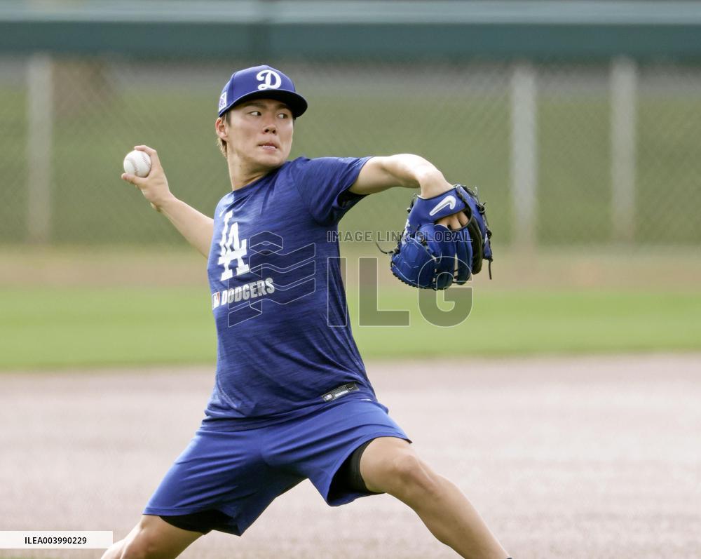Baseball: Yoshinobu Yamamoto