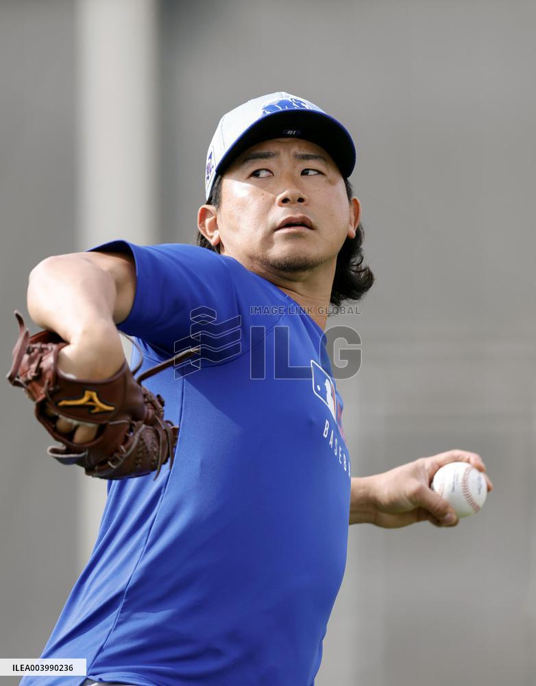 Baseball: Chicago Cubs pitcher Imanaga