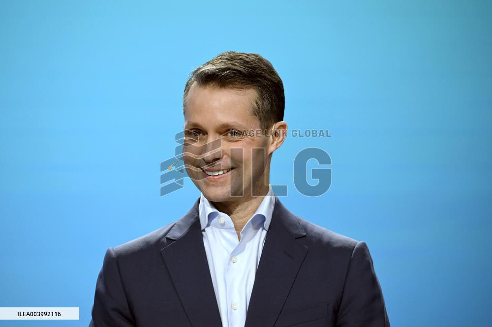 Nokia announced a leadership transition