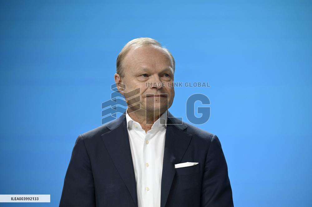 Nokia announced a leadership transition