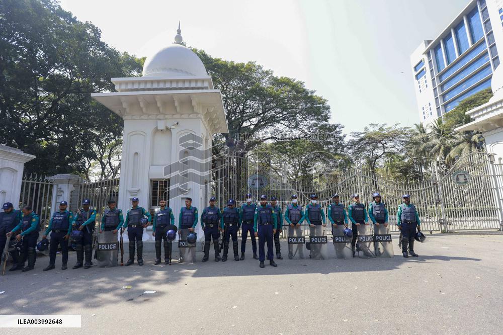 Security Tightened After Riots - Bangladesh