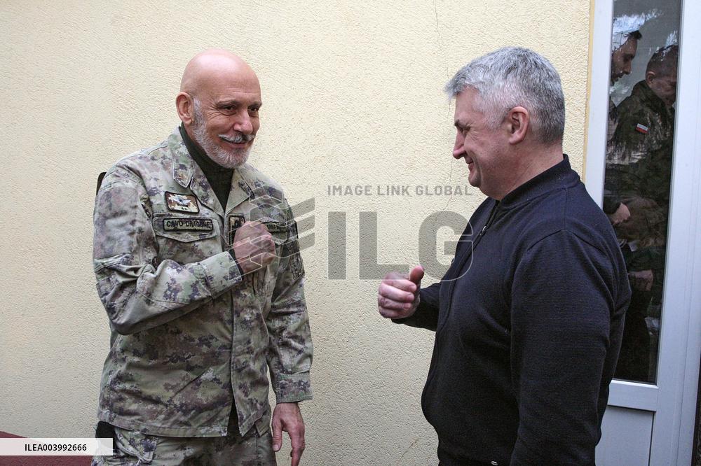 Admiral Giuseppe Cavo Dragone visits Ukraine