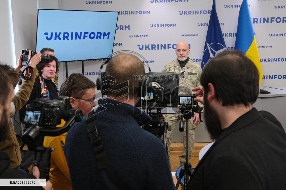 Admiral Giuseppe Cavo Dragone visits Ukraine