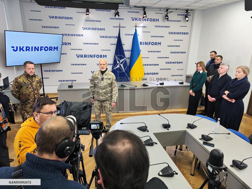 Admiral Giuseppe Cavo Dragone visits Ukraine