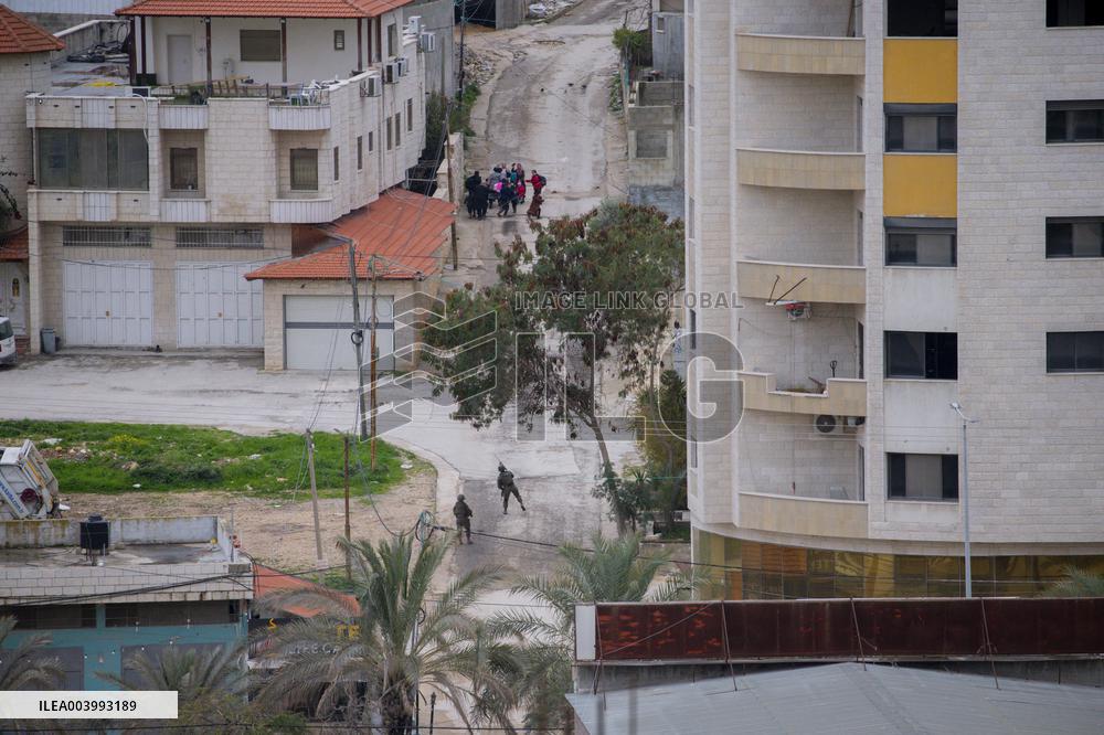 Israeli Forces Intensify Military Operations In Nur Shams Camp - West Bank