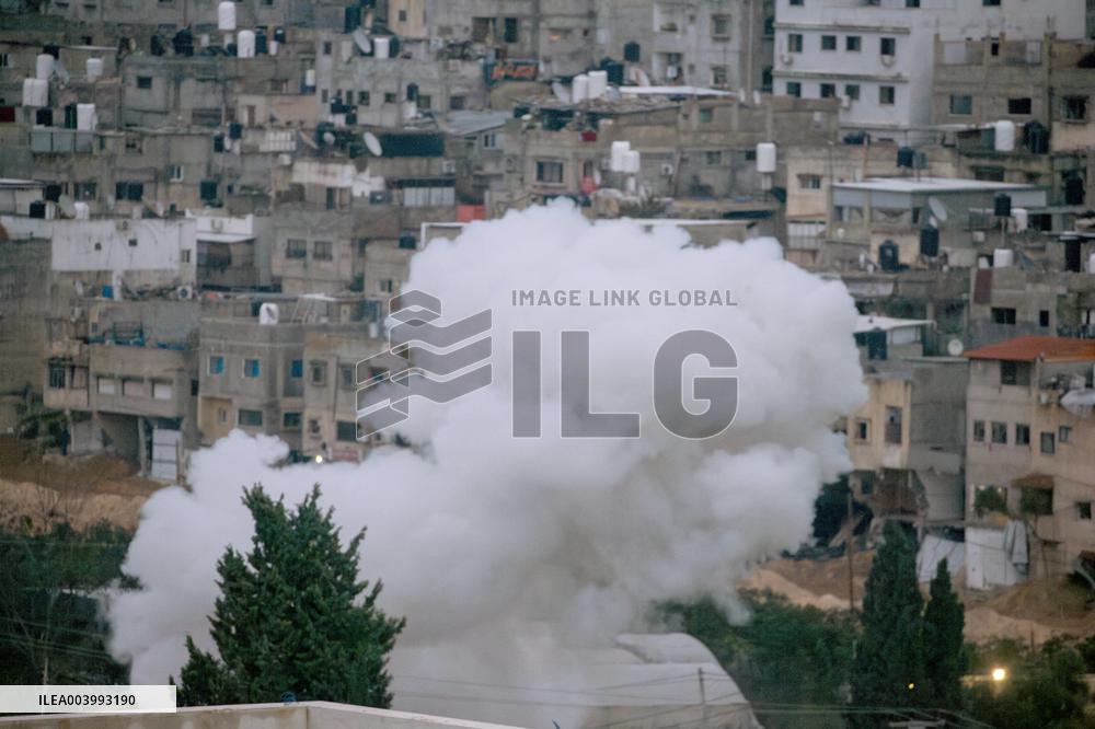 Israeli Forces Intensify Military Operations In Nur Shams Camp - West Bank