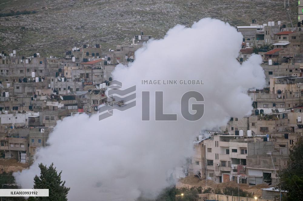 Israeli Forces Intensify Military Operations In Nur Shams Camp - West Bank