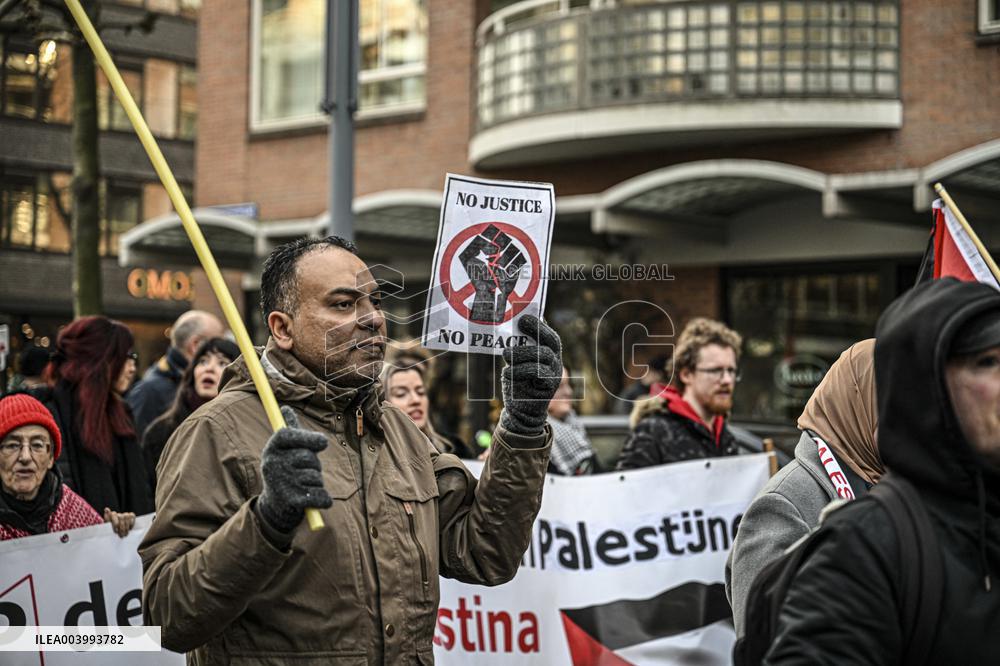 Protest Against Trump’s Proposal To Expel Palestinian And Take Over Gaza - Rotterdam