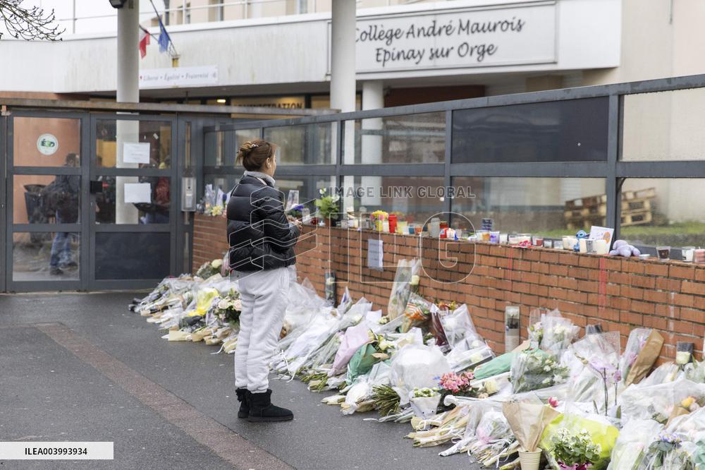 Tribute to Louise in Front of Her School - Epinay-Sur-Orge