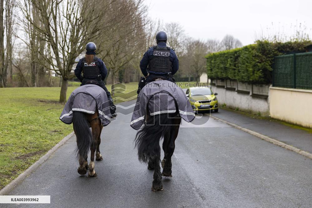 Patrols and Tribute to Louise in The Parc Des Templiers - Longjumeau