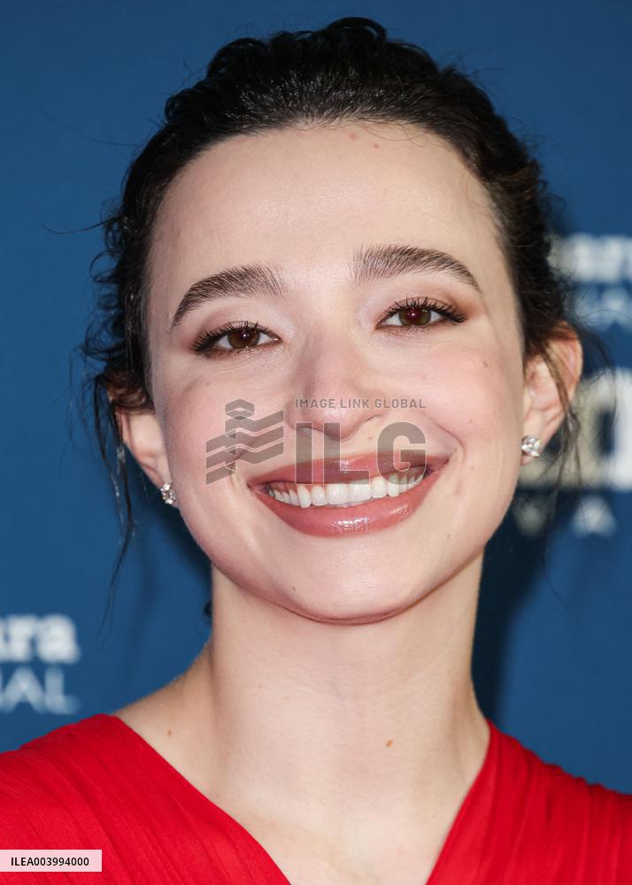 Santa Barbara - Red Carpet