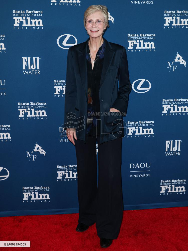 Santa Barbara - Red Carpet