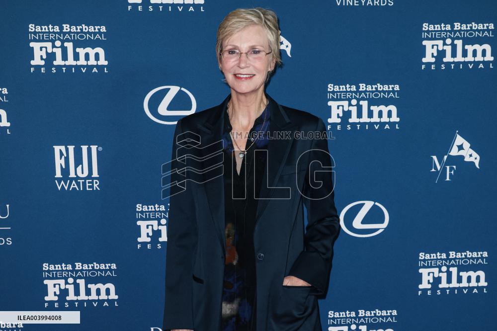 Santa Barbara - Red Carpet