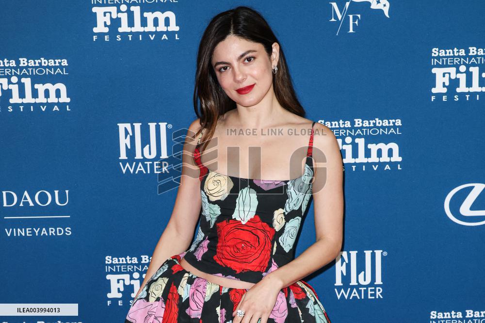 Santa Barbara - Red Carpet