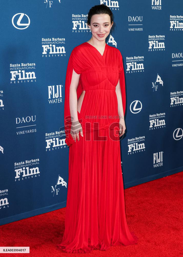 Santa Barbara - Red Carpet