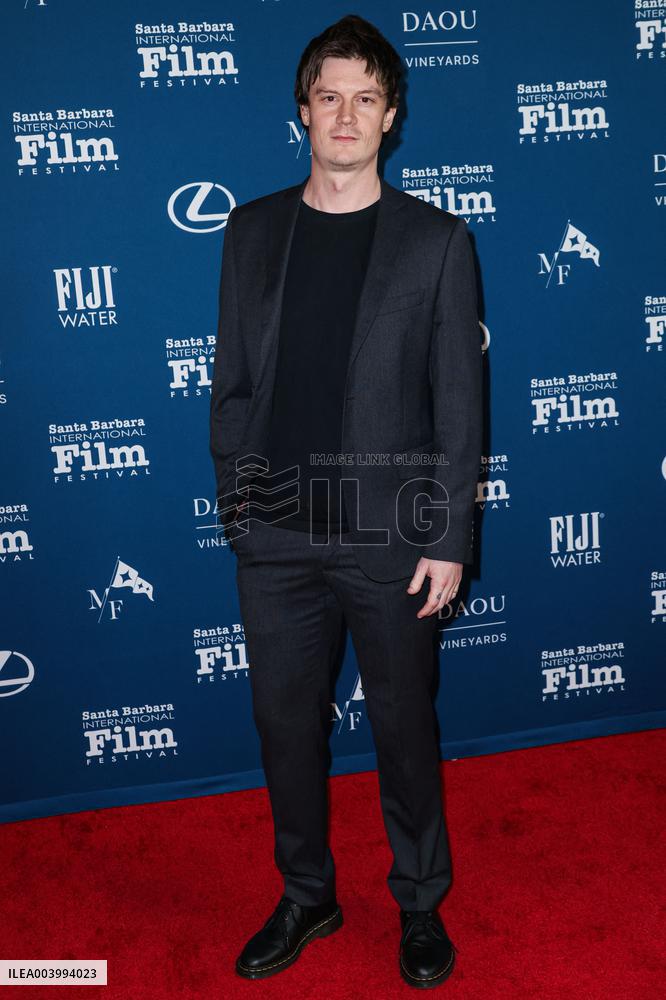 Santa Barbara - Red Carpet