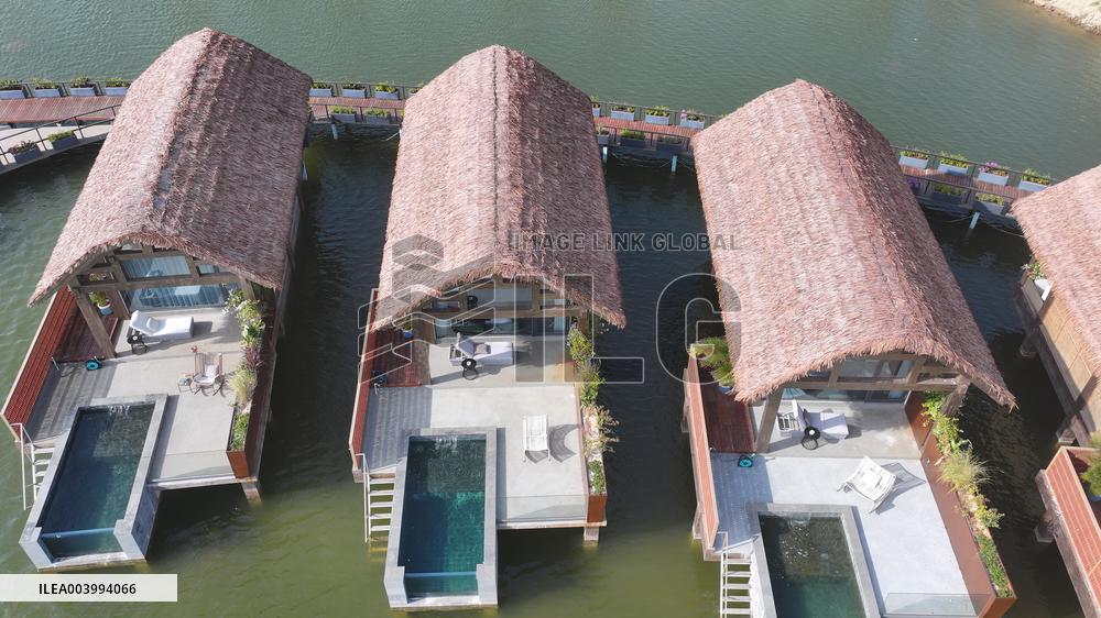 METO Antarctic Sea Resort Water House