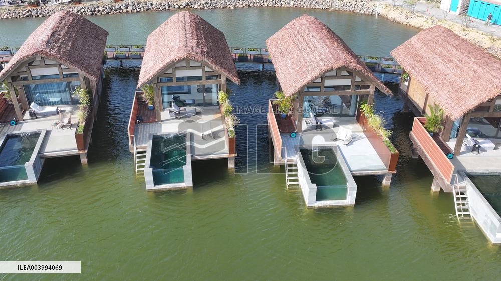 METO Antarctic Sea Resort Water House