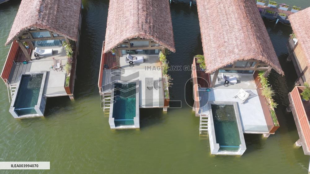 METO Antarctic Sea Resort Water House