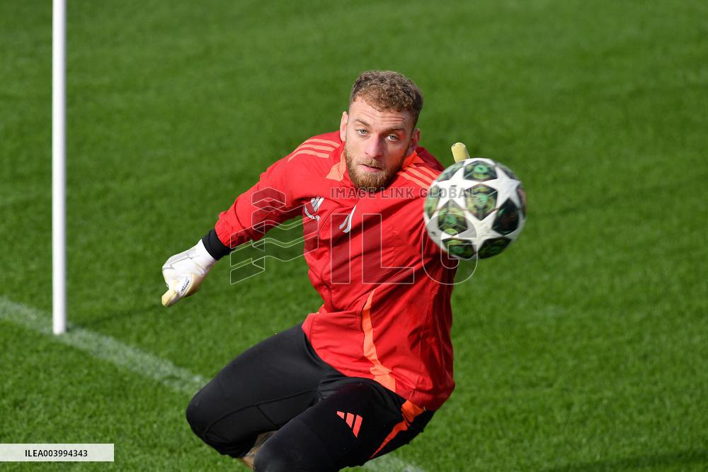CALCIO - UEFA Champions League - Juventus Training