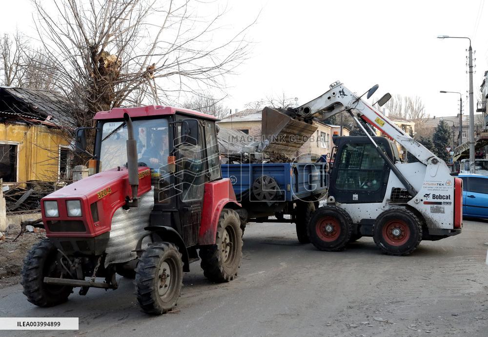Russian troops launch 500kg bomb at Kramatorsk