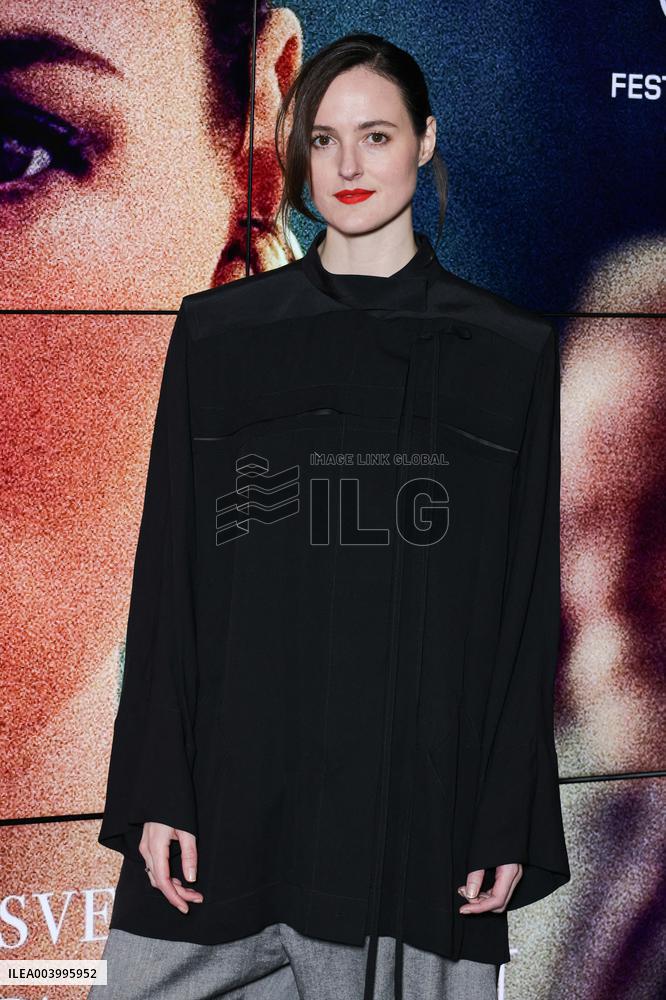 La Convocation Premiere - Paris