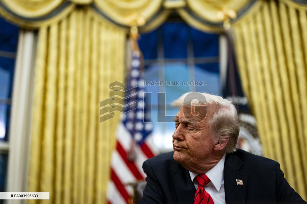 President Trump Signs An Executive Order - DC