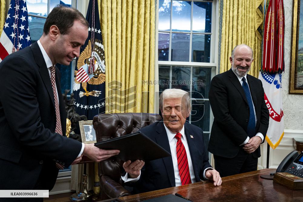 President Trump Signs An Executive Order - DC