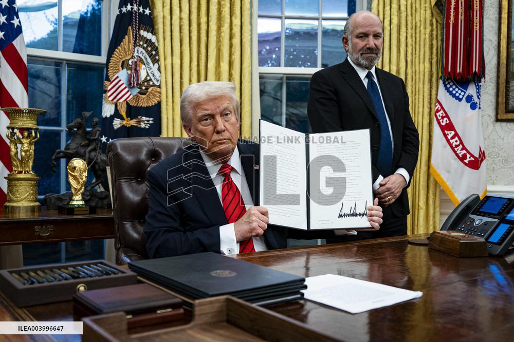 President Trump Signs An Executive Order - DC