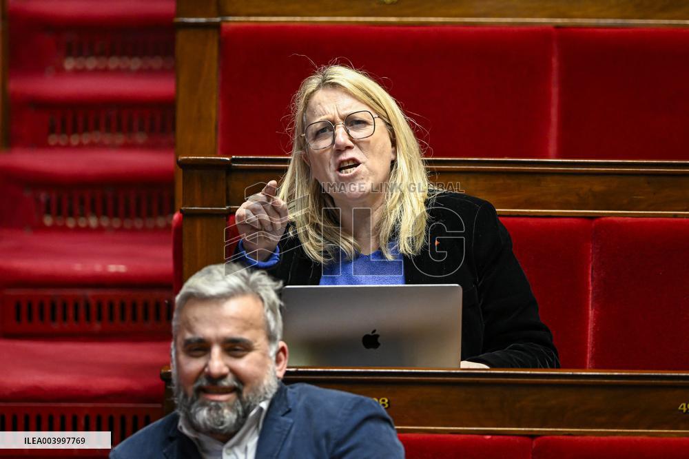 Session To Discuss And Vote A No-Confidence Motion - Paris