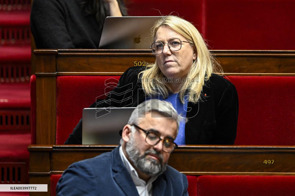 Session To Discuss And Vote A No-Confidence Motion - Paris