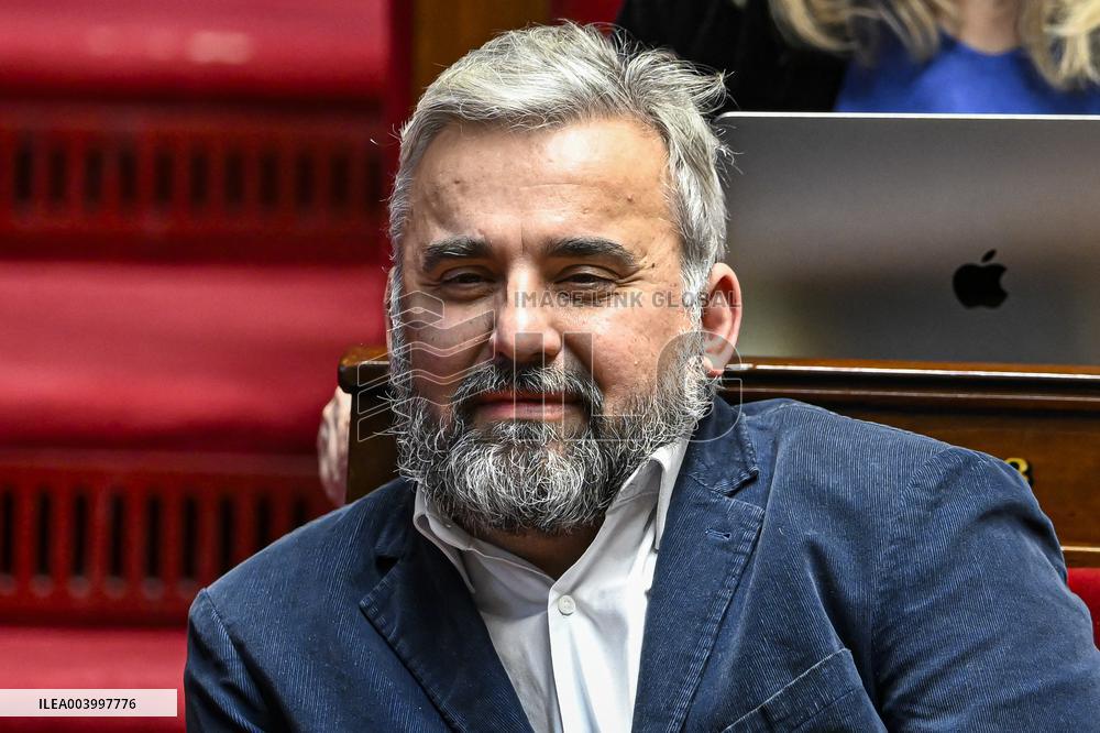 Session To Discuss And Vote A No-Confidence Motion - Paris