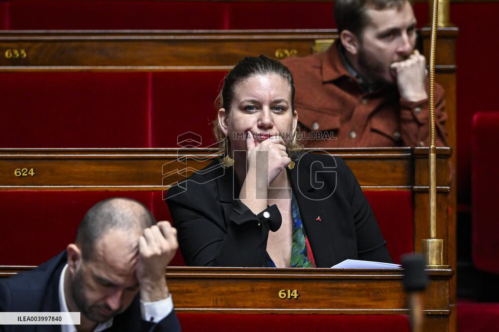 Session To Discuss And Vote A No-Confidence Motion - Paris