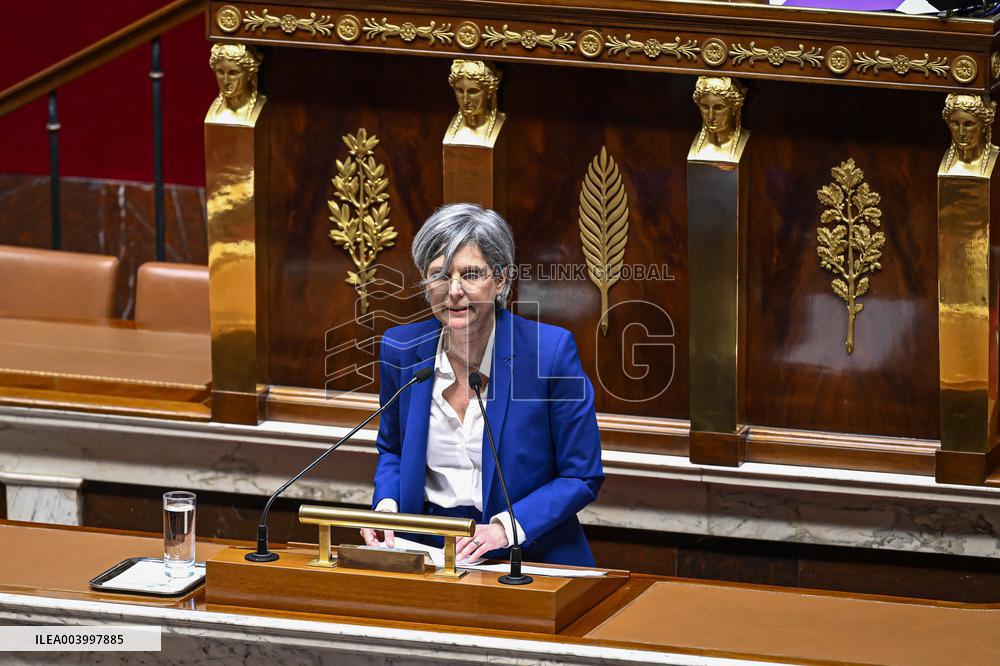 Session To Discuss And Vote A No-Confidence Motion - Paris