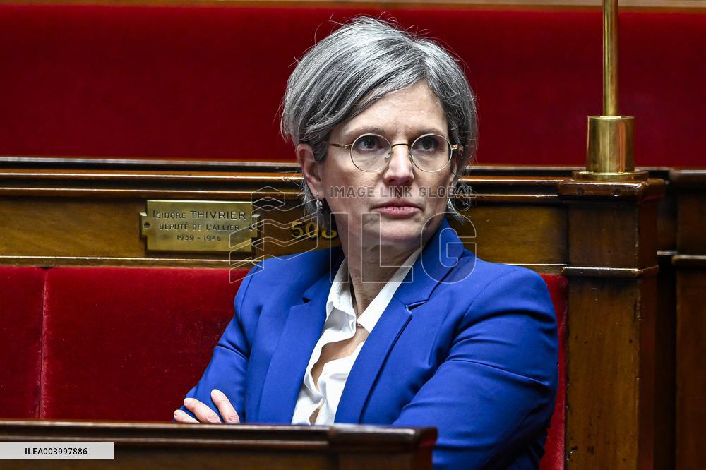 Session To Discuss And Vote A No-Confidence Motion - Paris