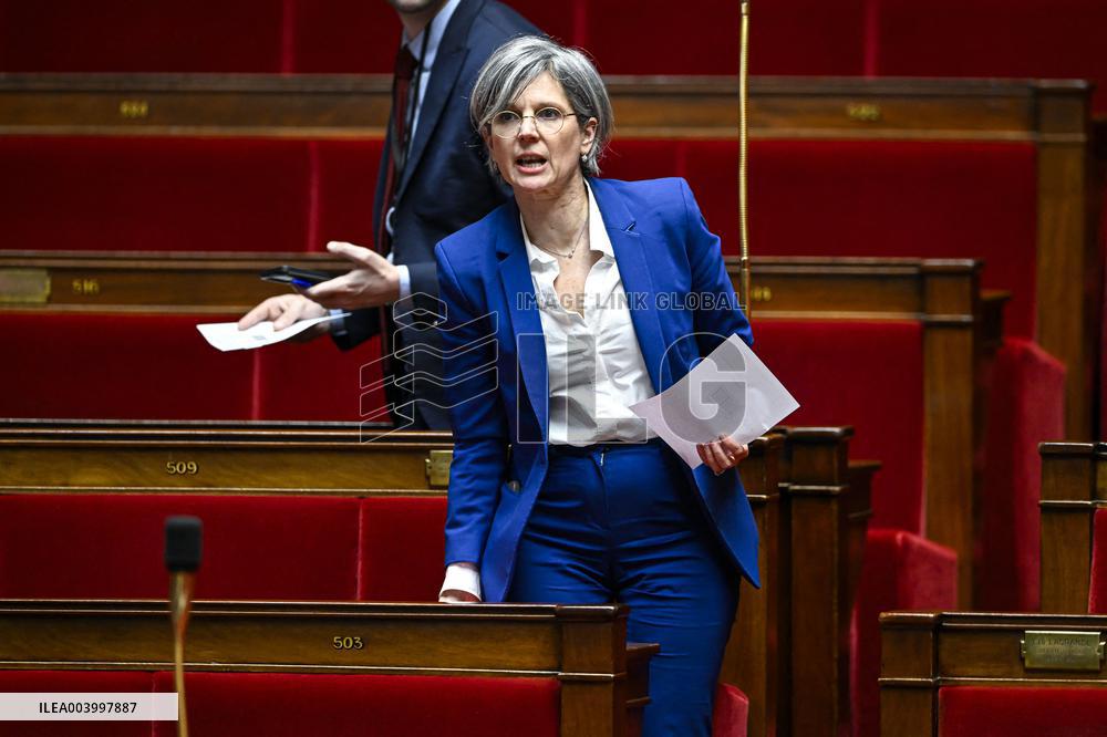 Session To Discuss And Vote A No-Confidence Motion - Paris