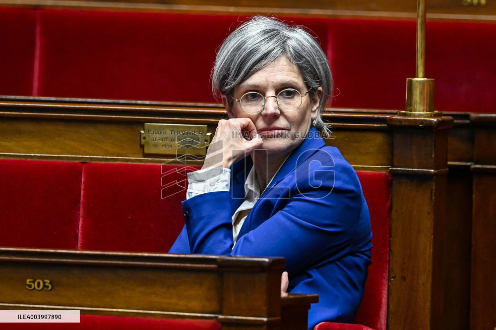 Session To Discuss And Vote A No-Confidence Motion - Paris