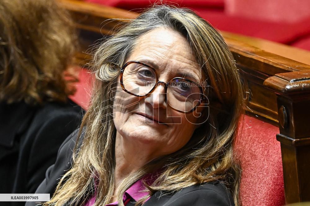 Session To Discuss And Vote A No-Confidence Motion - Paris