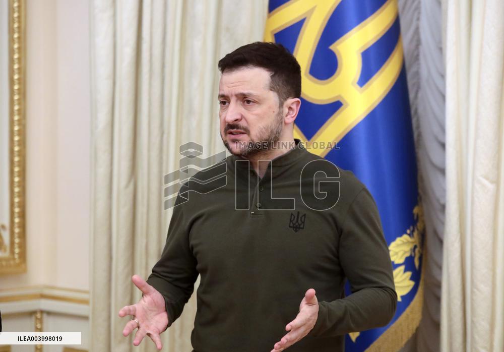 Volodymyr Zelenskyy and Nadia Calvino speak to press in Kyiv