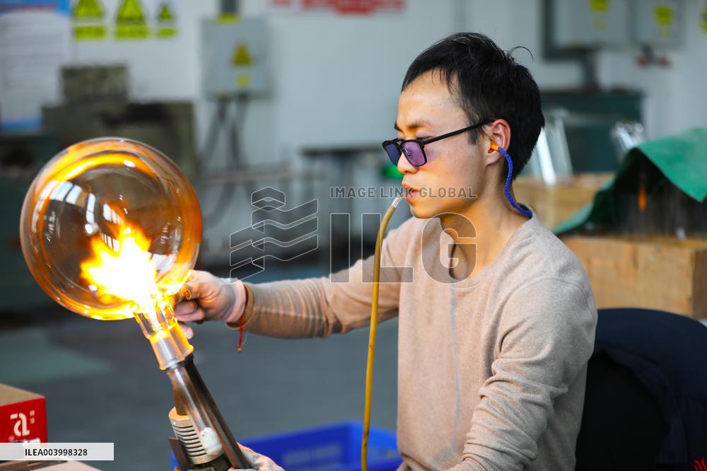 Glass Instrument Produce in Chongqing