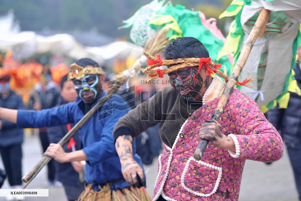 Lantern Festival Celebrate in Qiandongnan